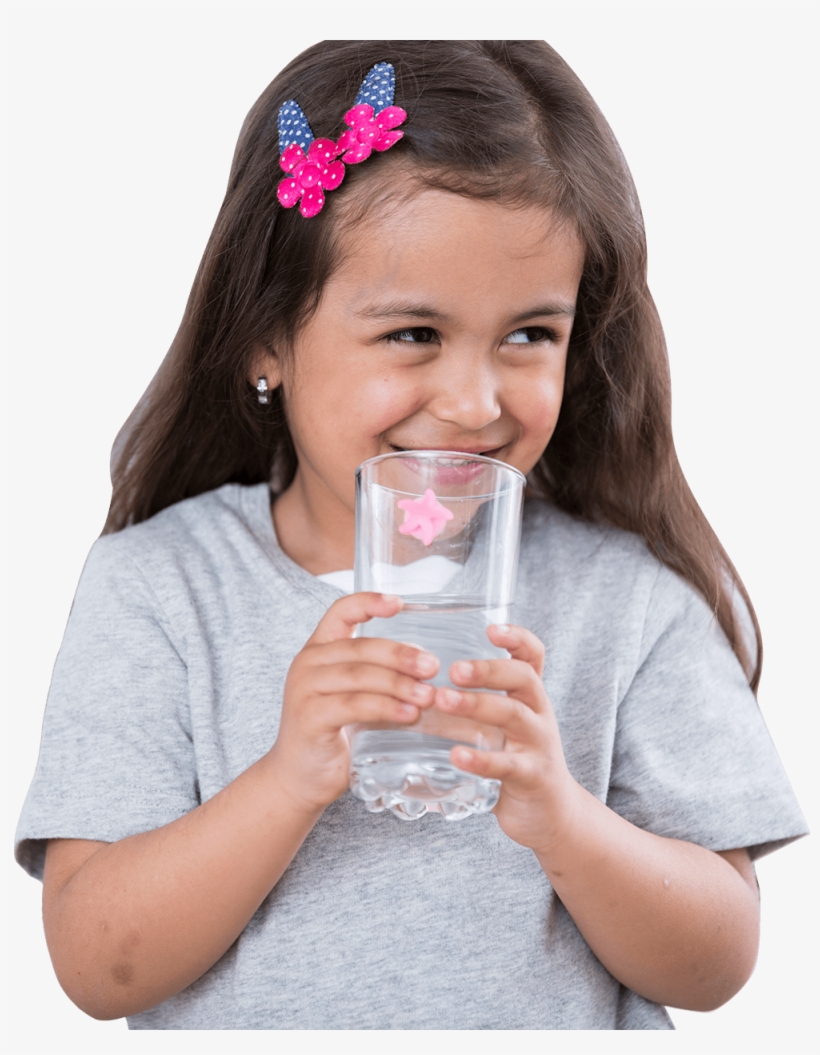 Smiling Girl With Glass Of Water - Drinking Of Children, transparent png download
