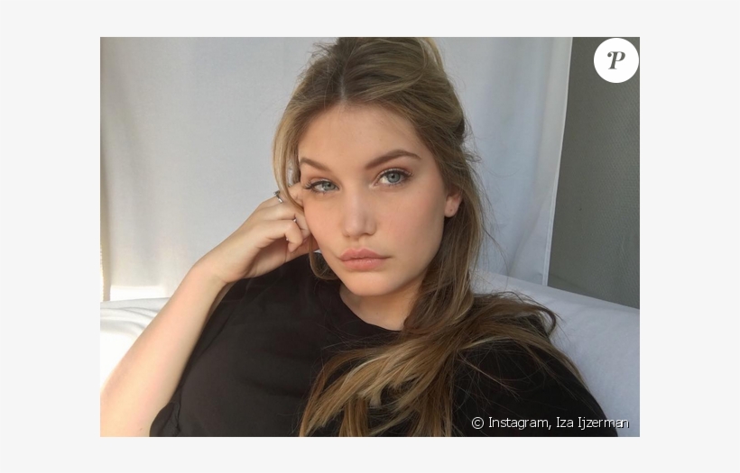 Gigi Hadid Transparent - Girl Looks Like Bella Hadid, transparent png download