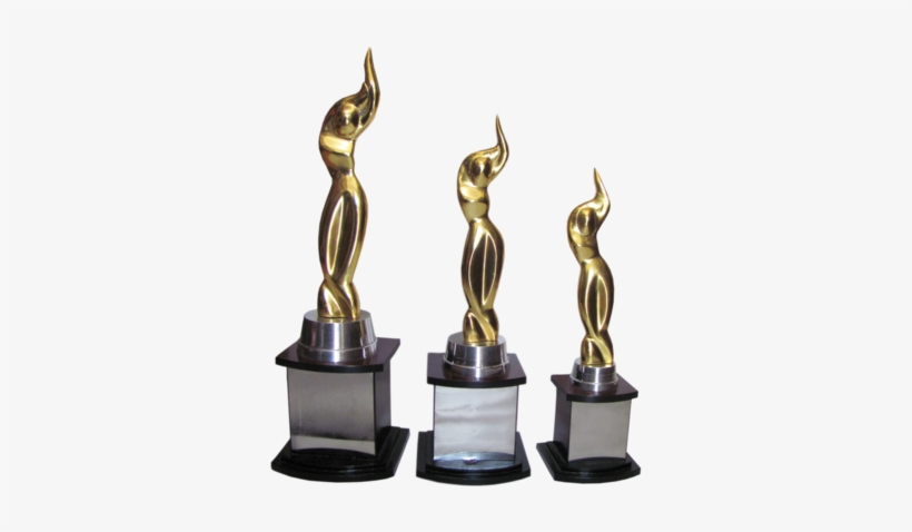 Lk Iifa Lady Golden Trophy - Iifa Awards 2018 Trophy, transparent png download