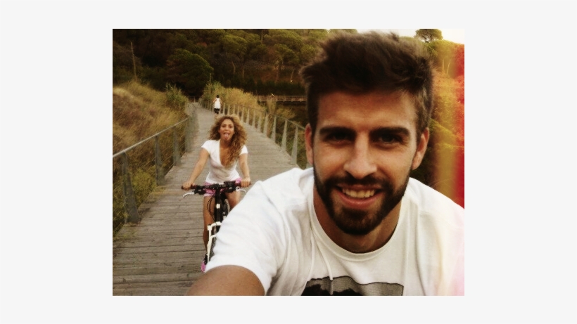 Shakira And Gerard Piqué Image - Tomar Las Mejores Selfies, transparent png download