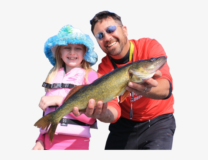 Family Walleye Fishing Canada - Pull Fish Out Of Water, transparent png download