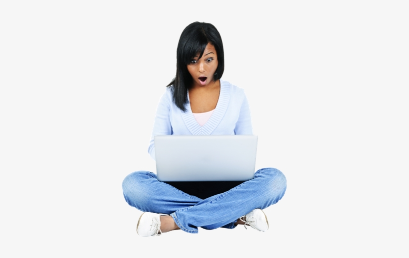 User Friendly - Femme Choquée Sur Son Ordinateur, transparent png download