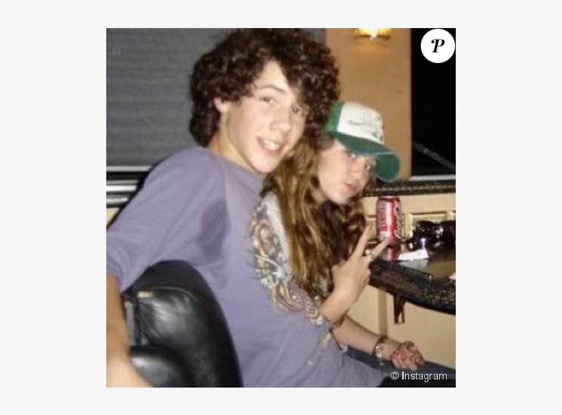 Nick Jonas Et Miley Cyrus À L'époque Où Ils Sortaient - Miley Cyrus And Nick Jonas, transparent png download