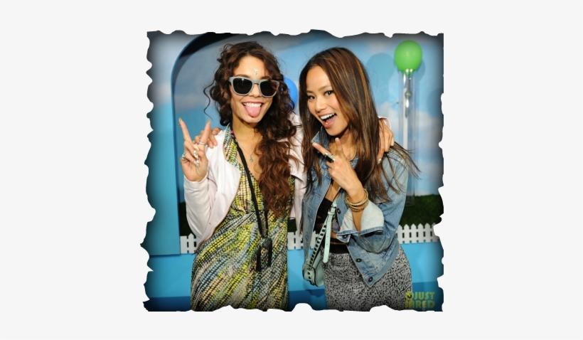 2013] Neon Carnival With Austin Butler - Vanessa Hudgens, transparent png download