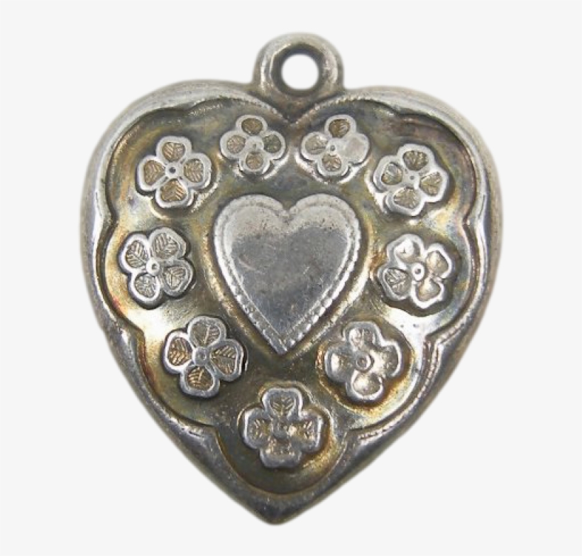 Sold Repousse Heart And Shamrocks Vintage 1940s Sterling - Locket, transparent png download