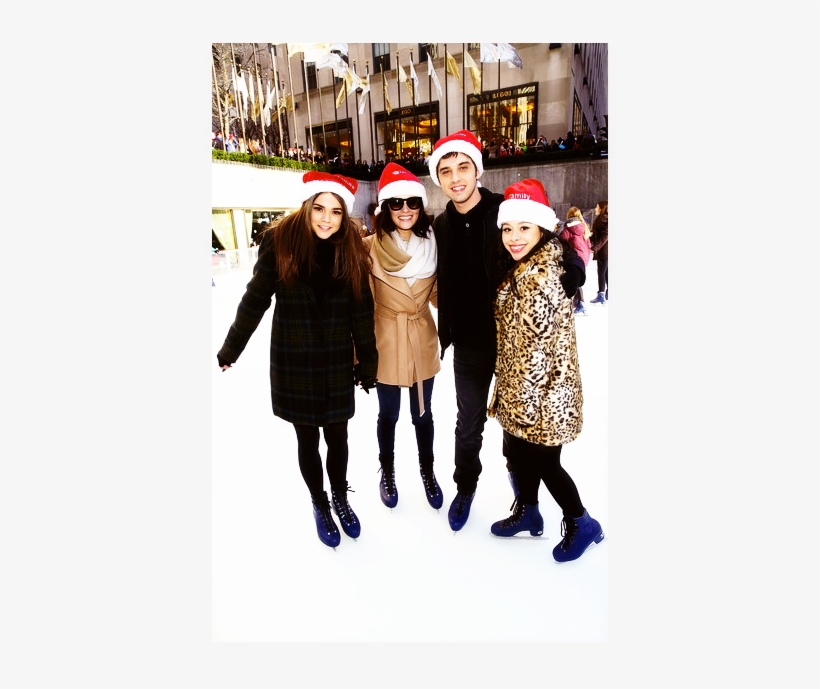 “ Maia Mitchell, Italia Ricci, David Lambert And Cierra - 25 Days Of Christmas, transparent png download