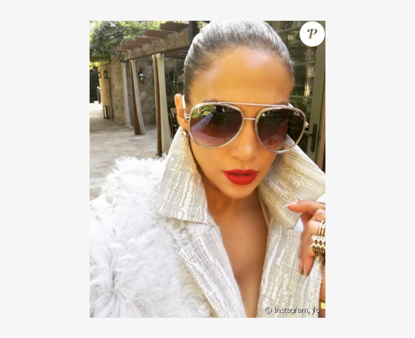 Jennifer Lopez A Publié Un Selfie Sur Sa Page Instagram, - Jennifer Lopez Quay Sunglasses, transparent png download