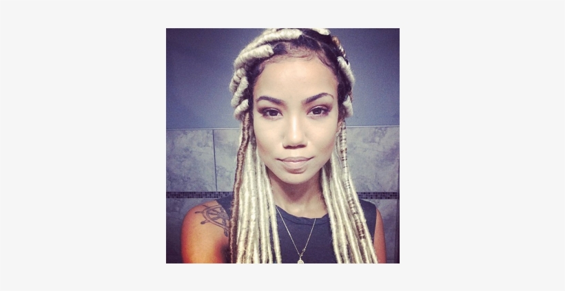 If Anyone Can Nail The Faux Dreads Trend, It's The - Black Roots Blonde Dreads, transparent png download
