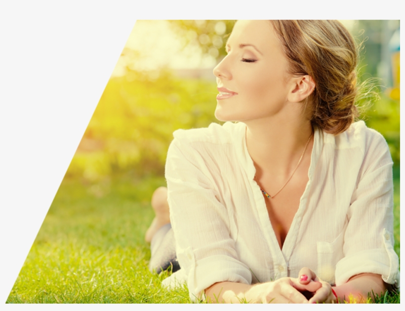 Woman Laying In Grass, Plastic Surgery Nashville, Tn, - Puremist Stainless Steel Set Of 2 Hypoallergenic 24-inch, transparent png download