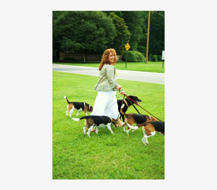 Nefesh Chaya Spends Time With Her Beagles And Cherishes - Atlanta, transparent png download