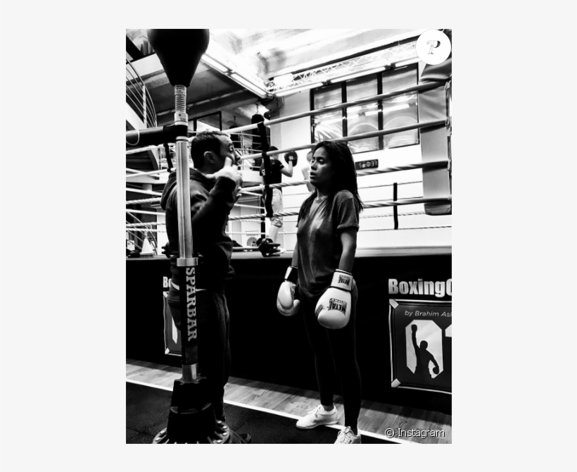 Amel Bent Coachée Par Brahim Asloum Dans Sa Salle Du - Professional Boxing, transparent png download