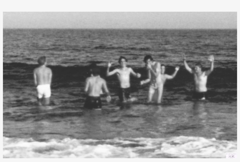 Rfh Boys Of Summer Making An Ocean Splash Photo/courtesy - Monochrome, transparent png download