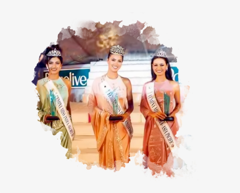 Dia Mirza - Lara Dutta And Priyanka, transparent png download