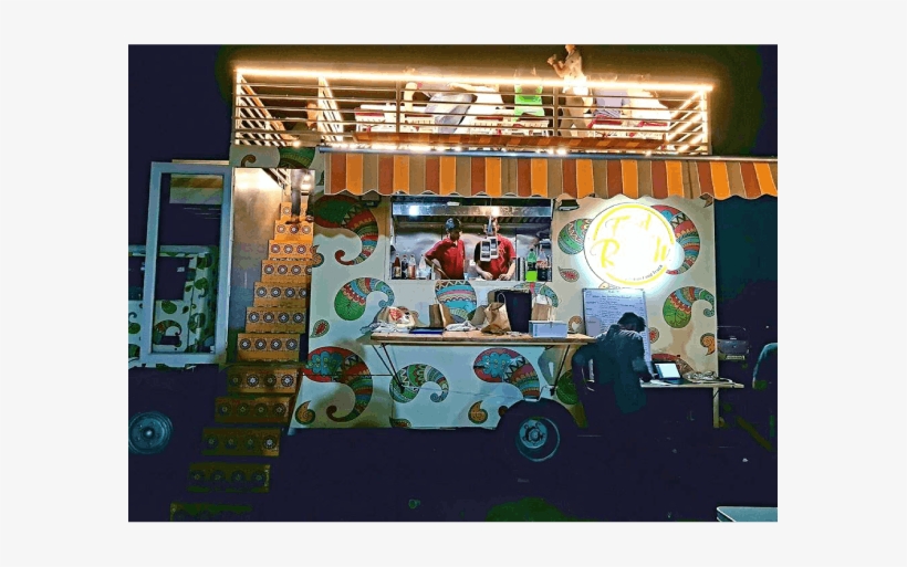 You Can Enjoy A Fancy Rooftop Meal At This Food Truck - House, transparent png download