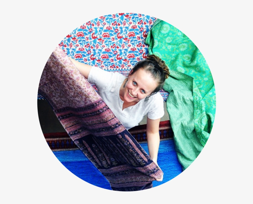 House Of Wandering Silk - Sitting, transparent png download