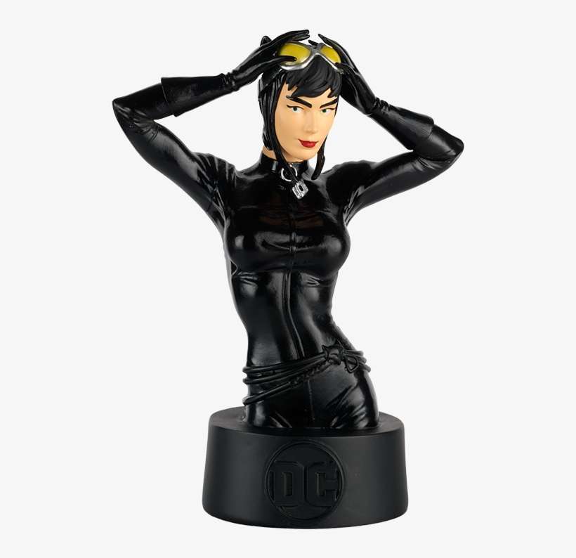 Issue 4 - Catwoman - Batman Universe Collector's Busts #18, transparent png download