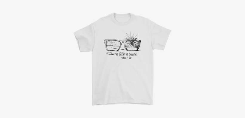 The Ocean Is Calling I Must Go Shirts T Shirt Gildan - T-shirt Met Opdruk, Bier En Darten Maat Xxl, transparent png download