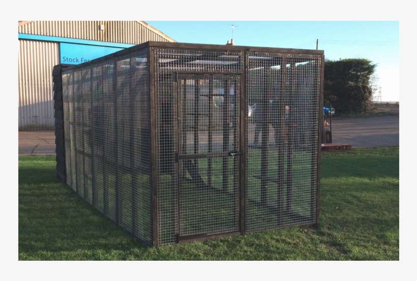 Black Cat Run With Raised Sleeping Box 6ft X 14ft - Fence, transparent png download