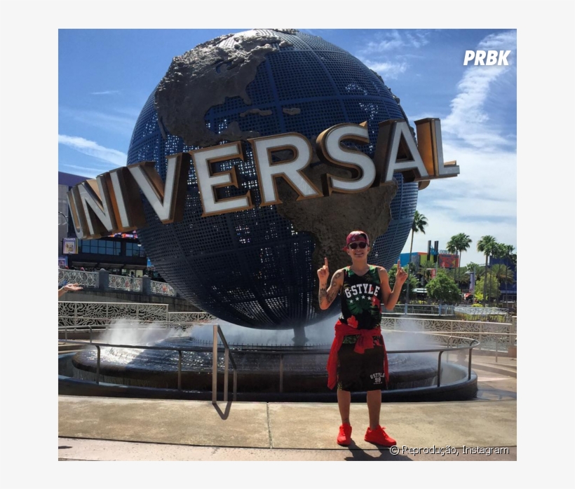 Mc Gui Conheceu O Famoso Parque Da Universal Studios, - Famosos No Parque Da Universal, transparent png download