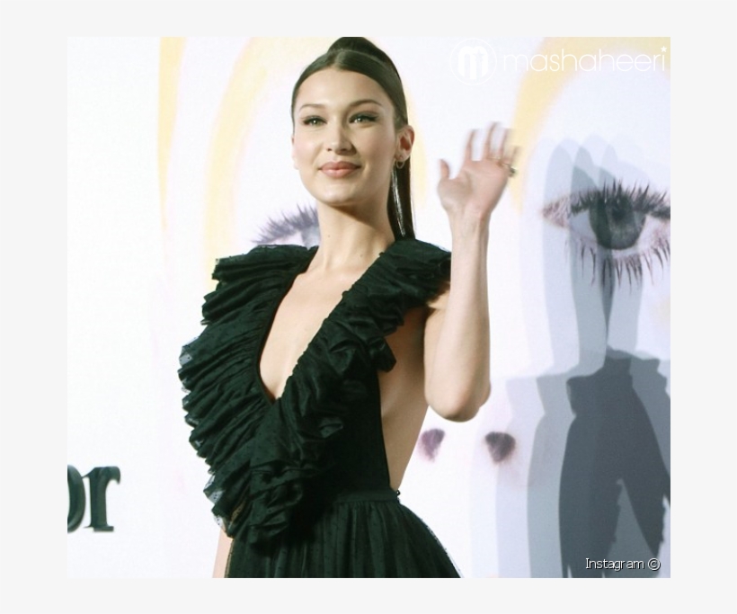 بيلا حديد تضج أنوثة بهذا الفستان الأسود الساحر - Bella Hadid, transparent png download