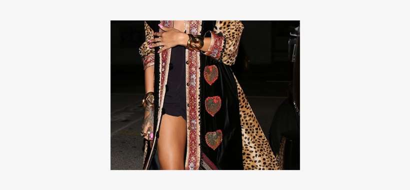 The Mint Museum Organizes First U - Rihanna Bob Outfit, transparent png download