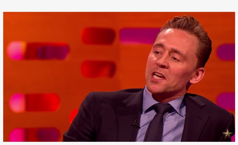 Tom Hiddleston Imite De Niro Sur Le Plateau Du Graham - Public Speaking, transparent png download