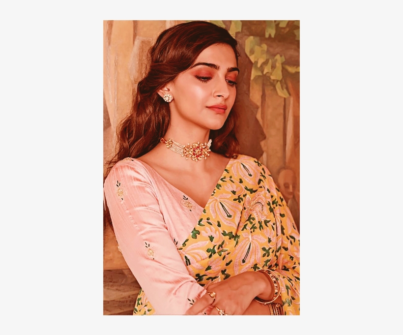 #sonam Kapoor #sonam Kapoor Ahuja #bollywoodedit #bollywood2 - Sonam Kapoor Hand Saree Blouse Designs, transparent png download