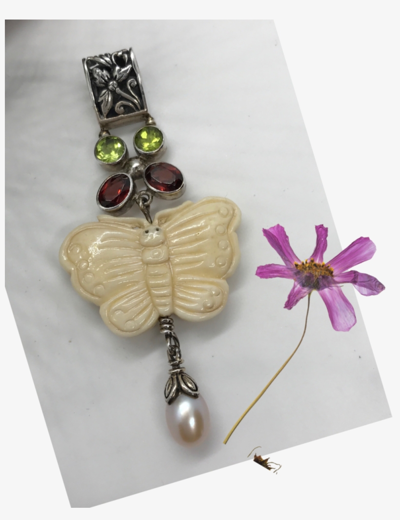 Bone, Freshwater Pearl, Peridot & Garnet Pendant - Pearl, transparent png download