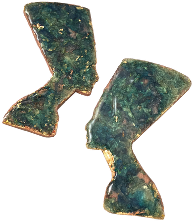 A Light Textured Gold Leaf Nefertiti Earring - Earrings (498x664), Png Download