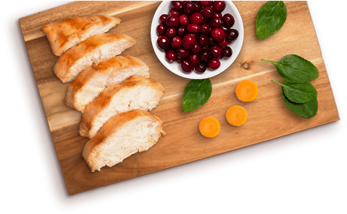 Sliced Grilled Chicken, Cranberries In A Bowl, Carrot - Freshpet (600x340), Png Download