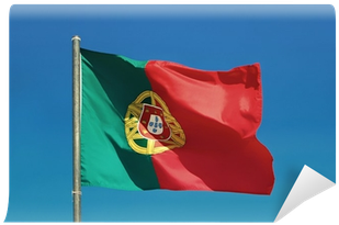 Portuguese Flag And Pole Flutters Against Portugal - Bandiera Portogallo Che Sventola (400x400), Png Download