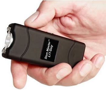 Lil Guy Stun Gun Review - Stun Gun (890x304), Png Download