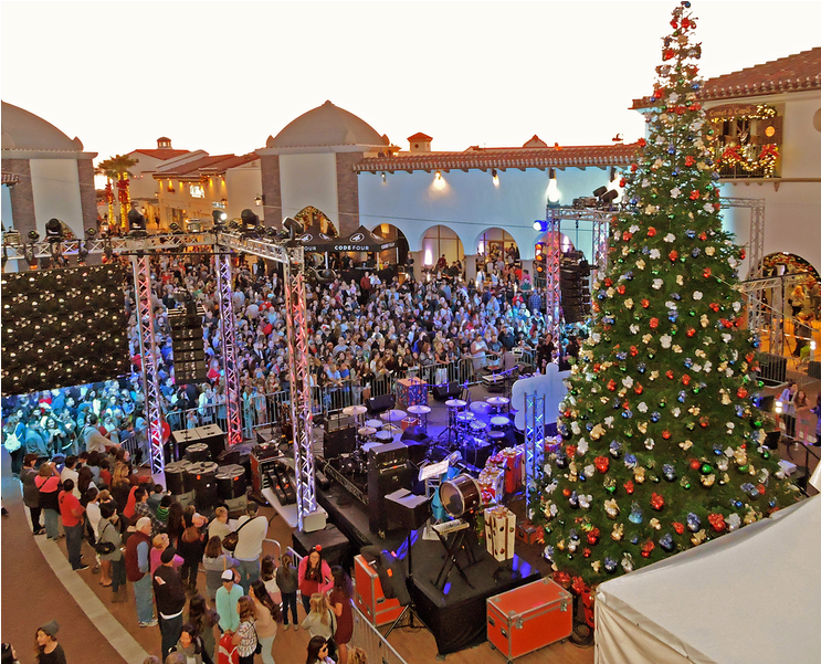 Early Crowd - Christmas Tree (1000x600), Png Download
