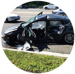 Two Very Close Friends Of Mine Got Into A Car Crash - Renault Clio (500x357), Png Download