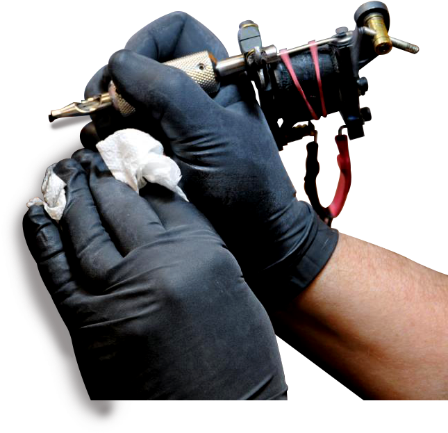 00 Small Tattoo Design Size Must Fit In A Business - Tattoo Gun Hand Png (700x689), Png Download