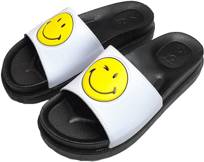 Itgirl Shop Smile Face Rubber Home Slippers Aesthetic - Soft Grunge (460x460), Png Download