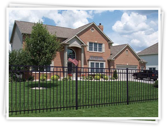 Vinyl Railing - Fence (554x424), Png Download