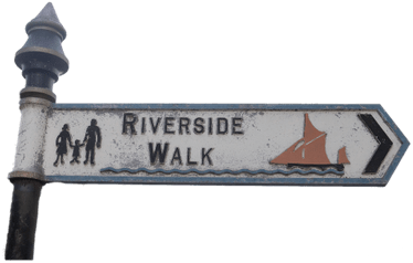 Battersea Riverside Walk Sign Near The River Thames - London Borough Of Wandsworth (400x400), Png Download