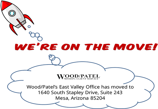 Cartoon Rocket - Red And White Rocket Ornament (round) (600x400), Png Download