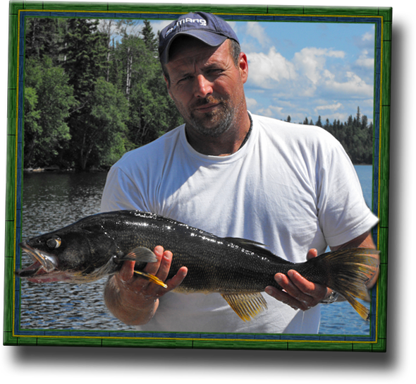 Welcome To Green Wilderness Lodge On Beautiful Lake - Green Wilderness Lodge (590x544), Png Download