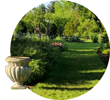 Manicured Lawn Walkway Through Show Flower Garden At - Garden (400x400), Png Download
