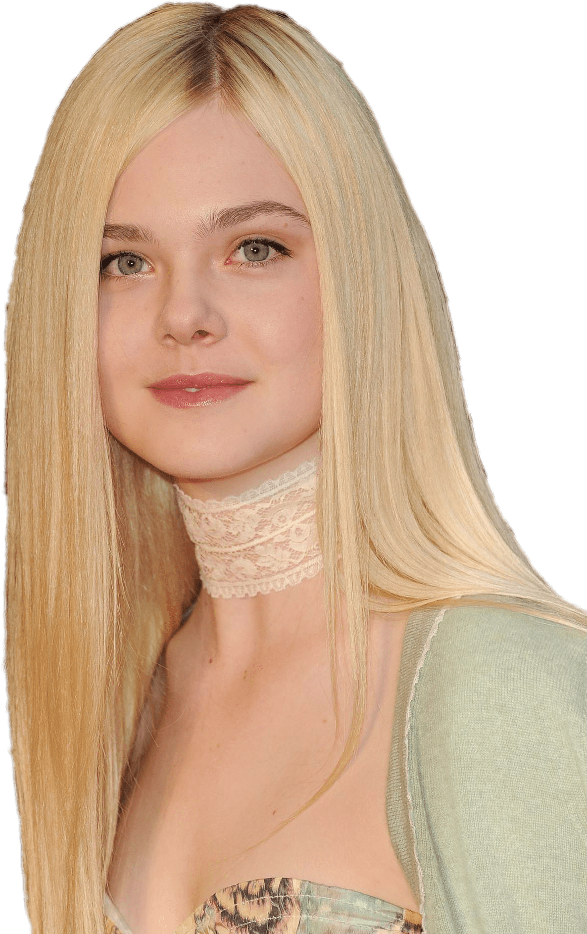 Elle Fanning White Choker - Daddy Day Care Jamie (1438x2048), Png Download
