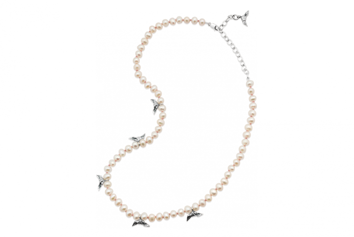 Tiny Bow Pearl Necklace - New Orleans (725x487), Png Download