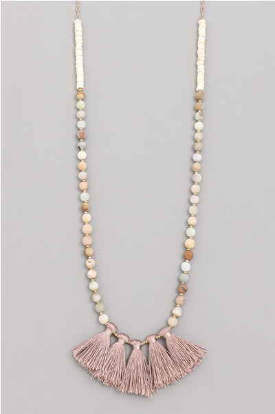 Rose Thread Necklace - Necklace (600x600), Png Download