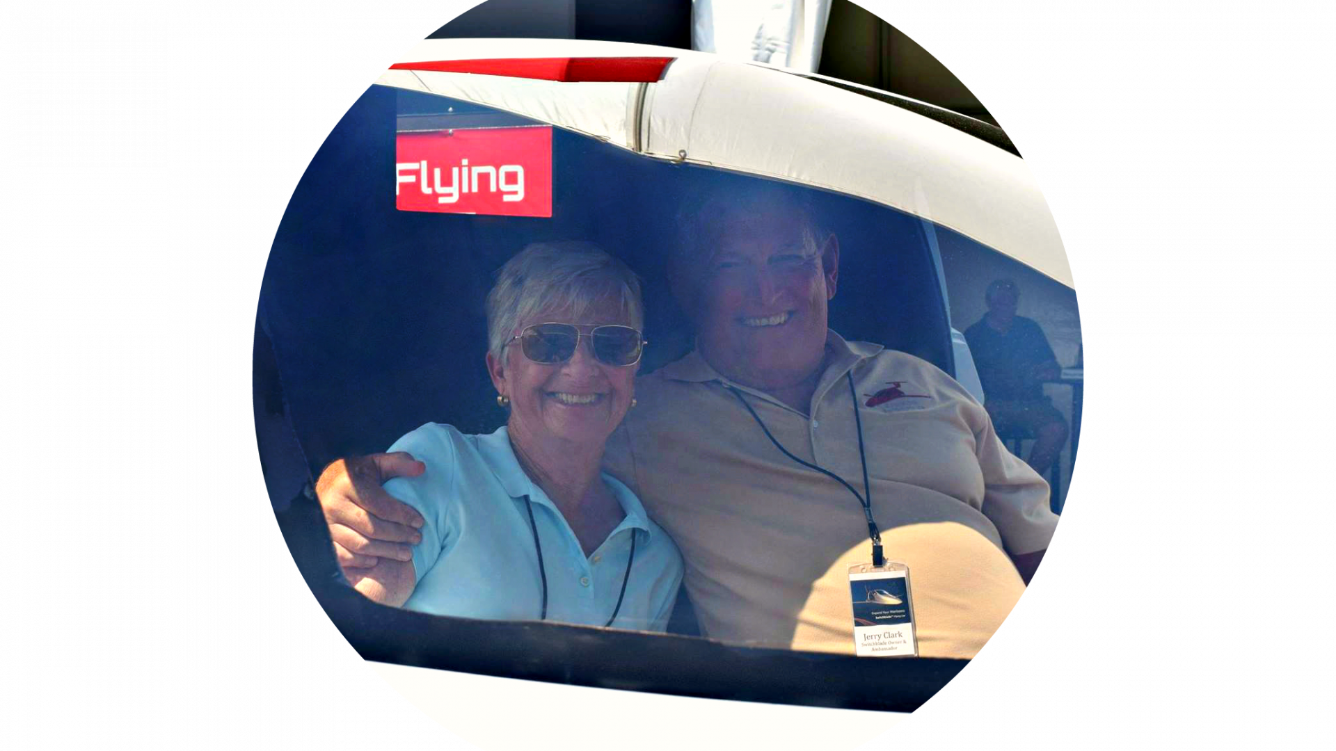 Couple In Switchblade - Wide-body Aircraft (1920x1080), Png Download