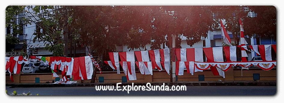 Red And White Decoration For The Celebration Of Indonesia - Independence Day (944x344), Png Download