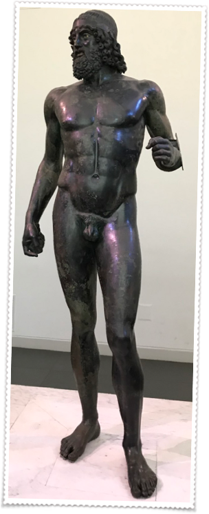 Taormina Also Has An Amazing Ancient Greek Theatre - Museo Nazionale Della Magna Grecia (304x746), Png Download