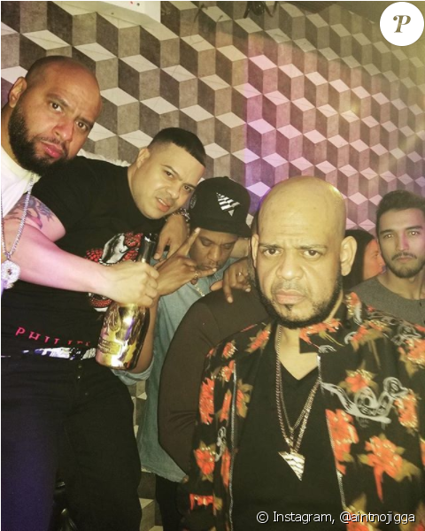 Jay-z Assiste À La Soirée D'anniversaire De Son Ami - Jay-z (950x599), Png Download