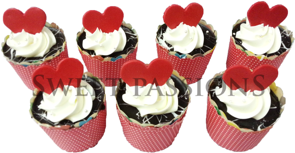 Valentine Cup Cakes - Cupcake (600x345), Png Download