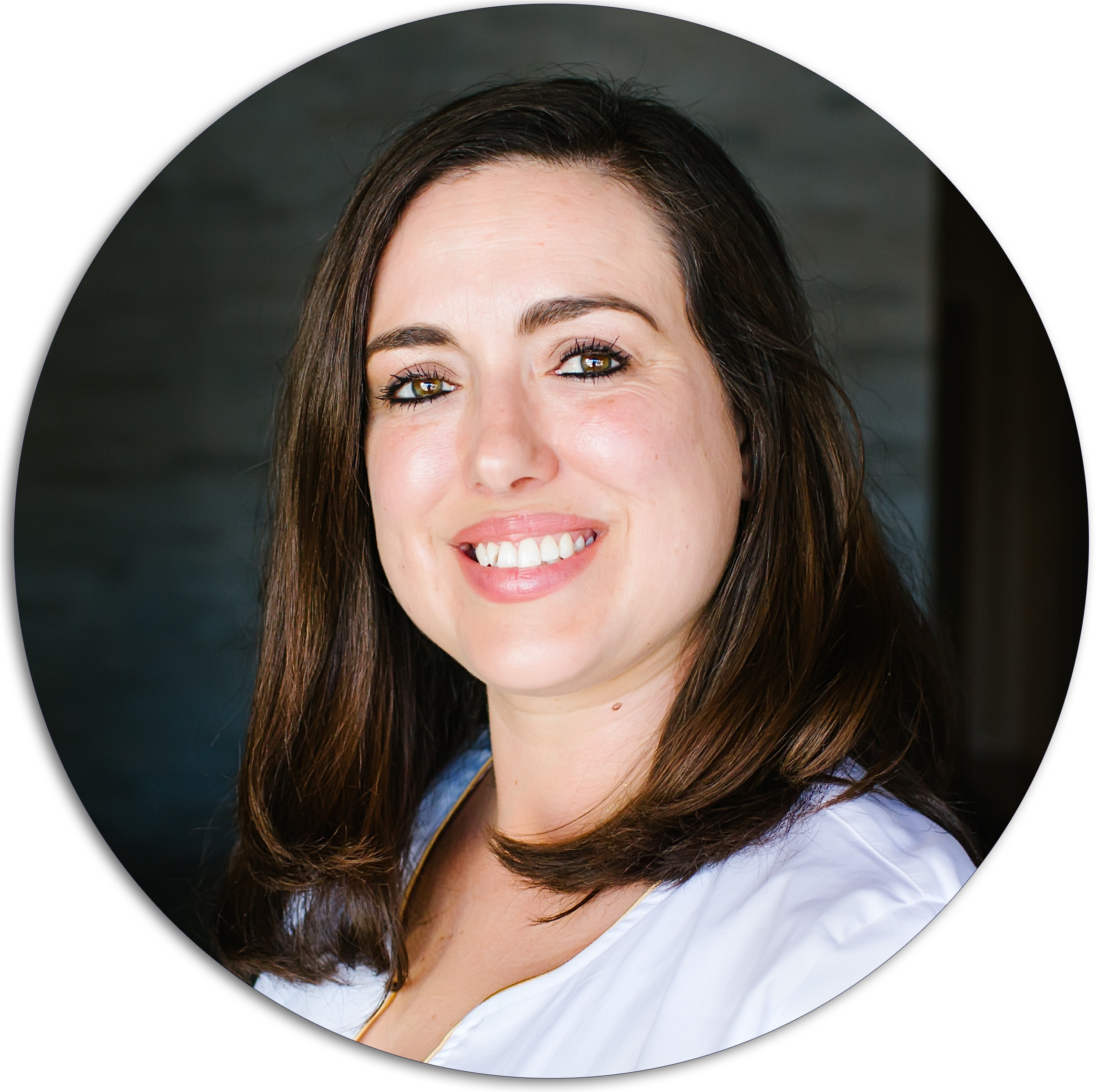 Where She Received An Associate Degree In Esthetics - Drª Flávia Munhoz Da Silva Cestari (2480x2434), Png Download